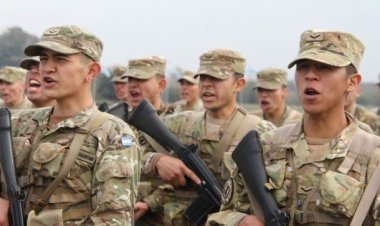 El Gobierno quiere la vuelta del servicio militar