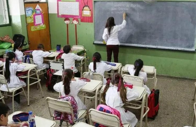 Educación mantiene la actividad escolar normal a pesar del paro de colectivos