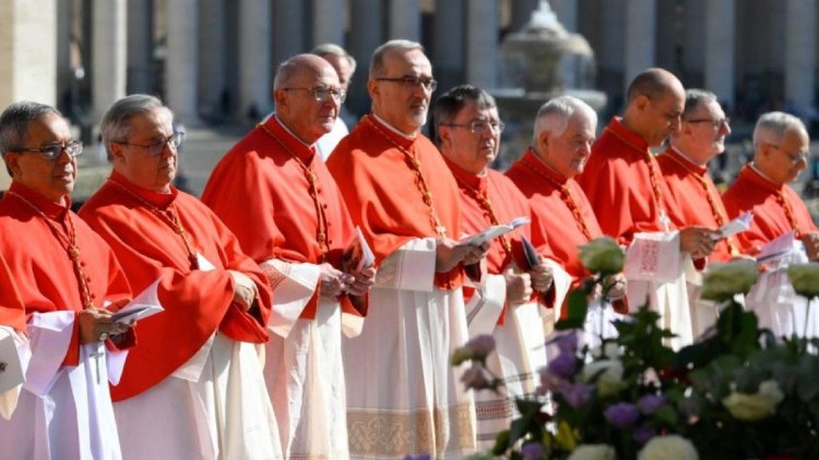 Comienza en el Vaticano el cónclave para elegir al sucesor del papa Francisco