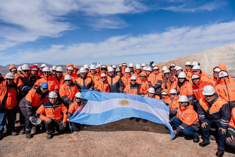 Orrego encabezó el acto del Día de la Minería que este año se hizo en Veladero