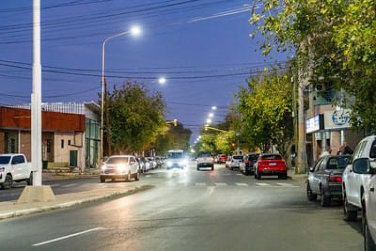 Susana Laciar recorrió mejoras junto a vecinos y comerciantes de Av. Alem