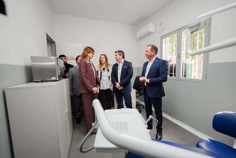 Orrego encabezó la inauguración del renovado centro de salud Dr. Alonso Fuego en Pocito