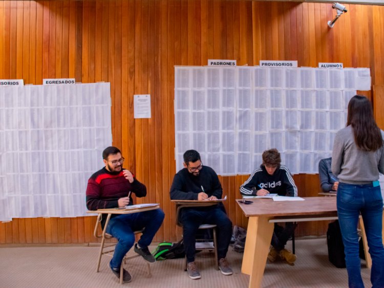 Elecciones UNSJ: presentaron las fórmulas y listas de candidatos y candidatas ante la Junta Electoral