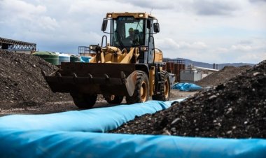 San Juan avanza con el retiro de cenizas acumuladas hace una década