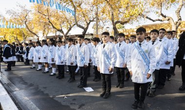 Casi 20.000 estudiantes sanjuaninos prometieron lealtad a la Bandera Argentina