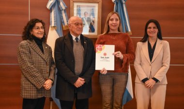 Gobierno y la UNSJ firmaron un convenio para promover la actividad archivística