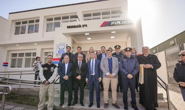 Orrego inauguró el moderno edificio de la Comisaría 8° en Sarmiento
