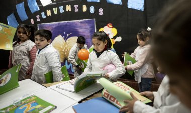 Comenzó la distribución de Libros para Aprender en las escuelas