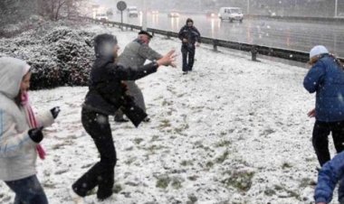 En imágenes: las mejores postales de un domingo bajo la nieve en el país