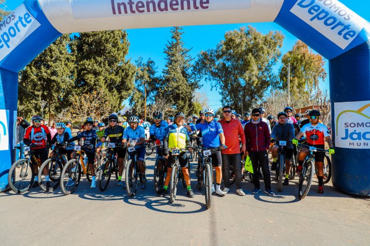 Una jornada llena de adrenalina y deporte se vivió en Huaco