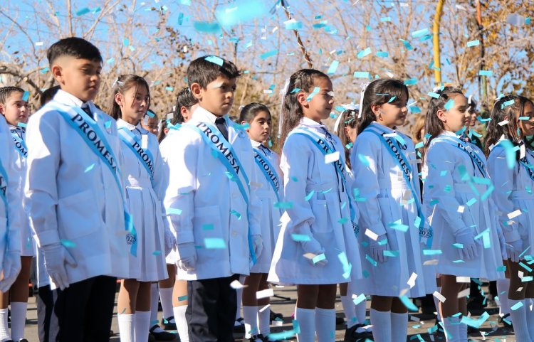 Promesa a la Bandera: unos 200 estudiantes participaron del acto central en Zonda