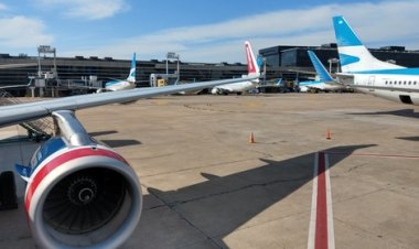 Controladores aéreos preparan medidas de fuerza en días claves de las vacaciones de invierno