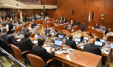 Legisladores sesionan este jueves 31 de julio