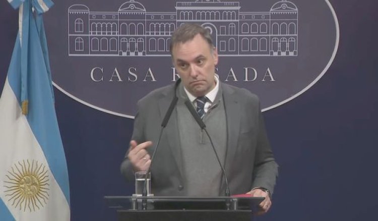 Manuel Adorni anunció el cierre de Vialidad Nacional