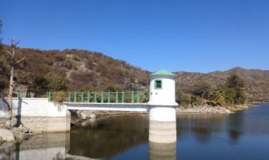 Hidráulica trabaja en la restitución del agua de riego en Valle Fértil