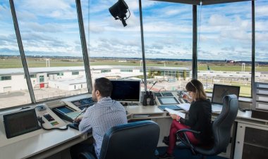Controladores aéreos anuncian paros escalonados desde el 22 de agosto