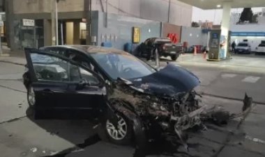 Tremendo choque en Gral. Acha y 9 de Julio, en Capital