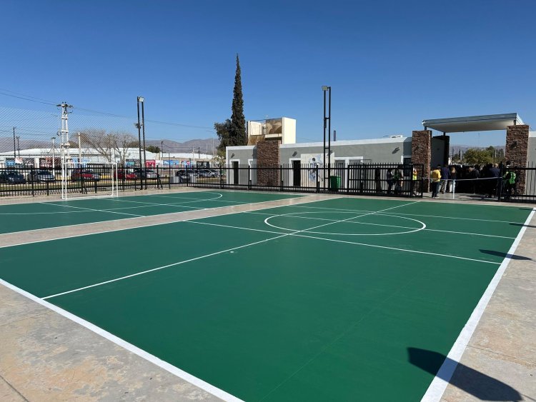Miodowsky inauguró el cierre perimetral del polideportivo del Parque de Rivadavia
