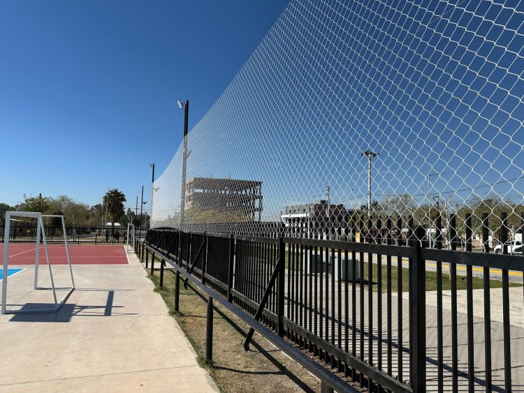 Miodowsky inauguró el cierre perimetral del polideportivo del Parque de Rivadavia