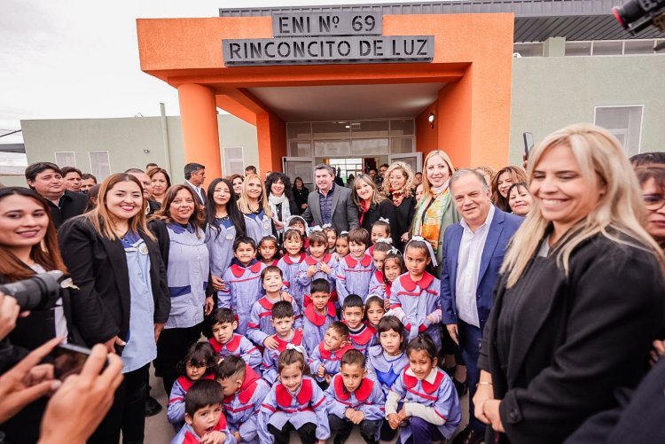 Orrego inauguró una nueva escuela de Nivel Inicial en Pocito