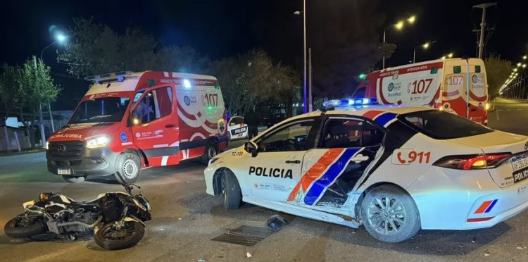 Un motociclista fallece luego de chocar contra un patrullero en Rivadavia