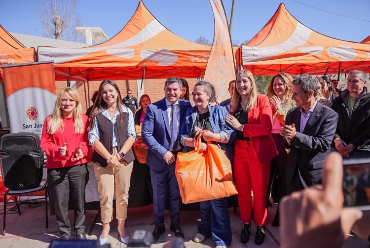 Orrego recorrió un nuevo operativo San Juan Cerca en Pocito