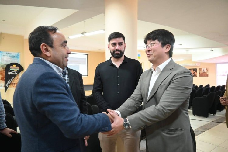 Empresarios coreanos y argentinos presentaron en Iglesia proyectos de energías renovables y tecnologías sustentables