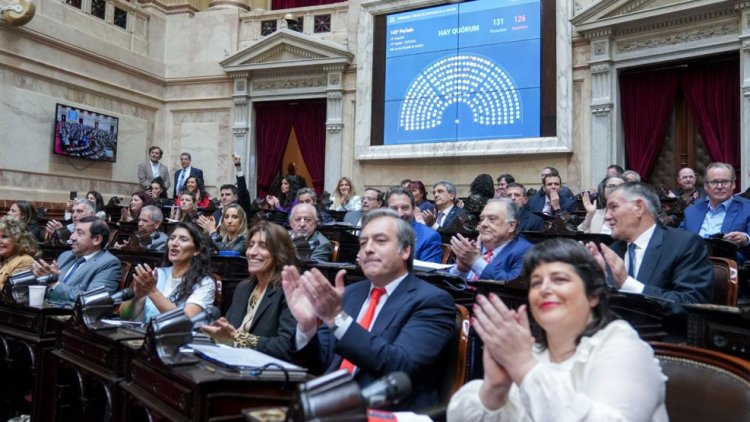 Quiénes son los 67 diputados que votaron en contra de la Ley de Financiamiento Universitario