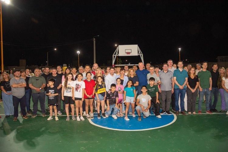 Santa Lucía inauguró un moderno polideportivo en el Barrio Brisas del Sauce
