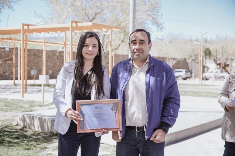 Iglesia ya tiene su Emprendedora del Sol 2025