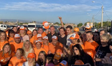 El gobernador Orrego camino la zona norte de Pocito junto a los candidatos a diputados nacionales