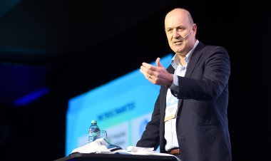 Federico Sturzenegger, crítico por la falta de exportaciones mineras: "Somos unos pelo..."