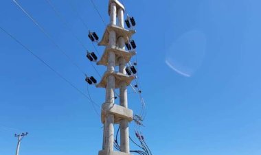 Avanzan obras en Sarmiento para mejorar el servicio eléctrico para hogares, comercios y emprendimientos productivos