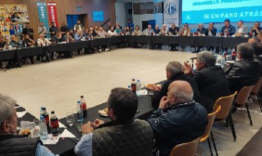 La CGT definió "plantarse" contra la reforma laboral que impulsa Javier Milei