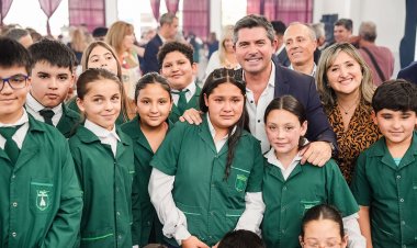 En 9 de Julio y Sarmiento se completó la entrega de 30.000 computadoras a estudiantes y docentes