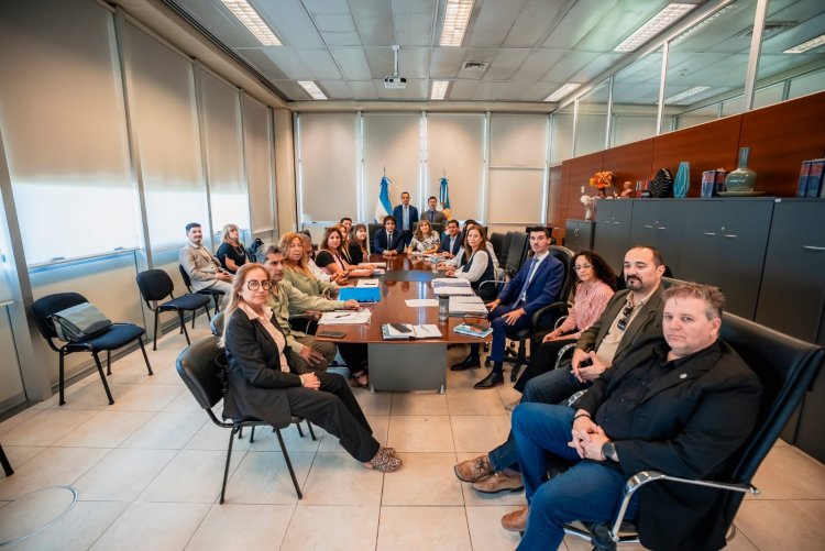 Gobierno de San Juan y gremios docentes participaron de una nueva negociación paritaria