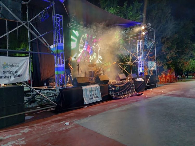 Serenata Aniversario 272° del Departamento Iglesia