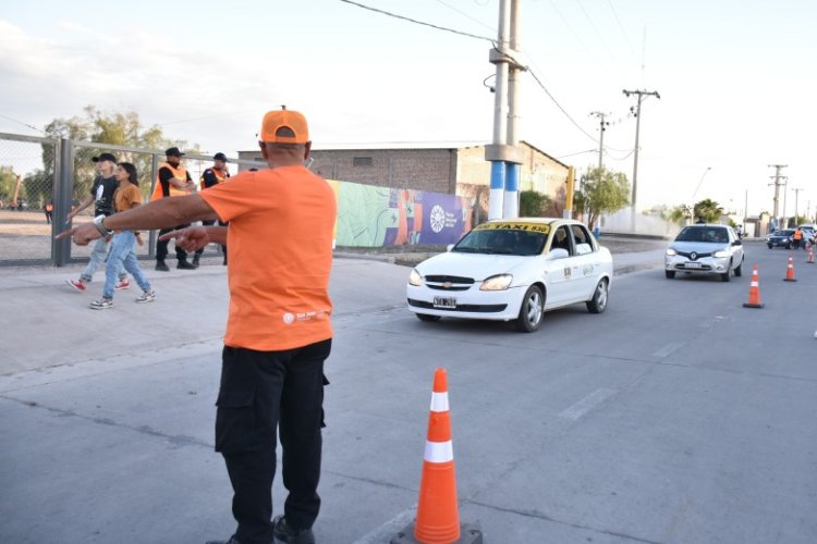 Regresa la zona exclusiva de taxis para agilizar el acceso a la FNS