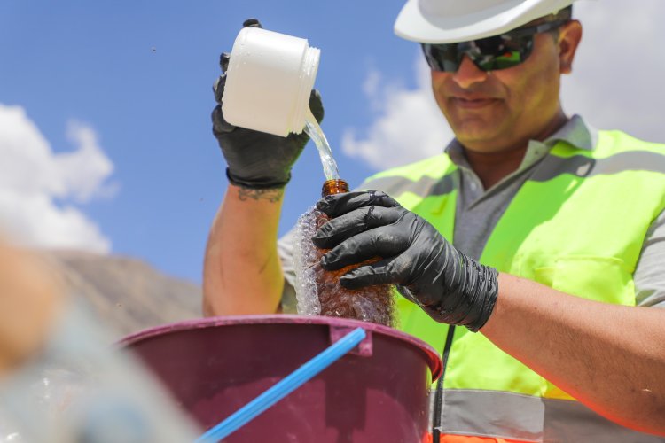 Con 3 laboratorios y junto al procurador ambiental, el municipio de Jáchal sale a realizar muestreos de agua