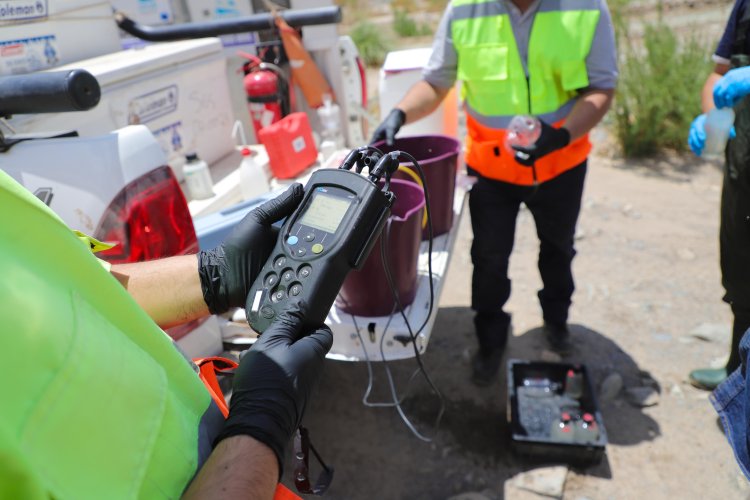 Con 3 laboratorios y junto al procurador ambiental, el municipio de Jáchal sale a realizar muestreos de agua