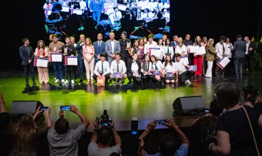 Gala de Premiación de los Ganadores de San Juan Escribe