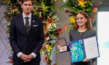 Ana Corina Sosa, hija de María Corina Machado, recibió el premio Nobel de la Paz en nombre de su madre