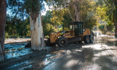 Vialidad e Hidráulica trabajan en Zonda para restablecer la transitabilidad tras las lluvias
