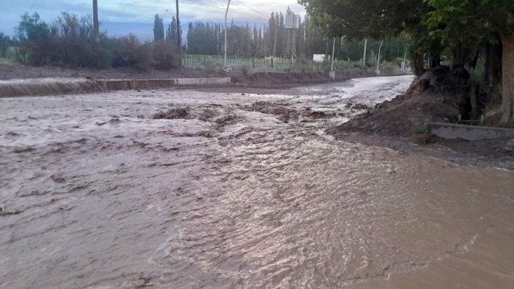 Crecientes afectaron dos rutas en San Juan