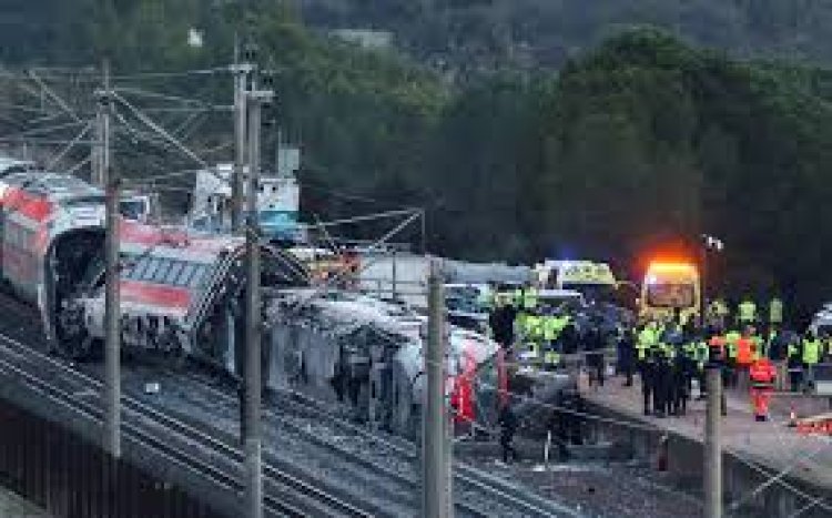 Trágico choque de trenes en España: suman 39 los fallecidos
