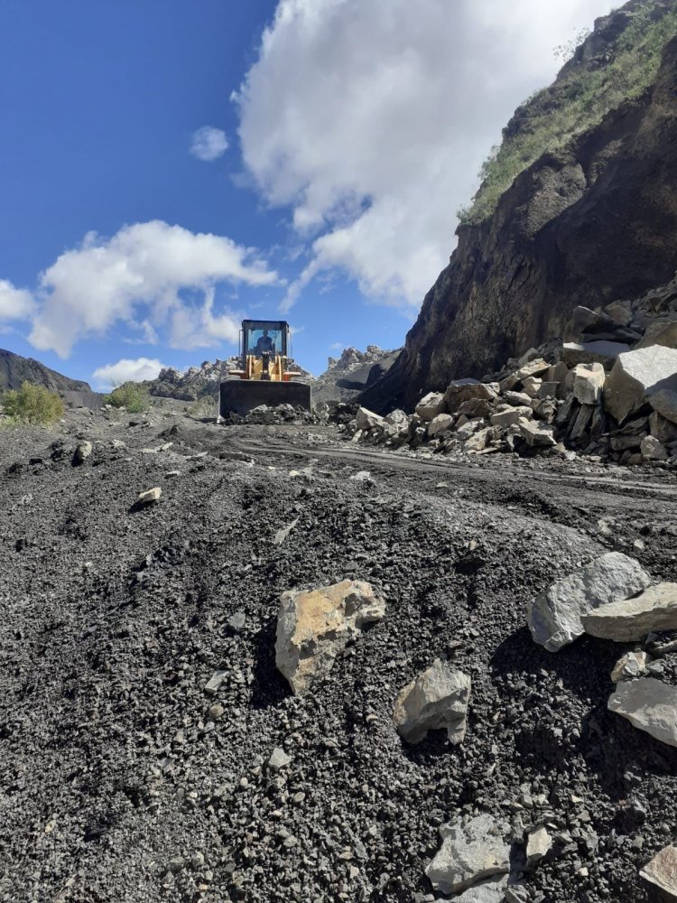 Continúan los trabajos para restablecer rutas y accesos tras el temporal en la provincia