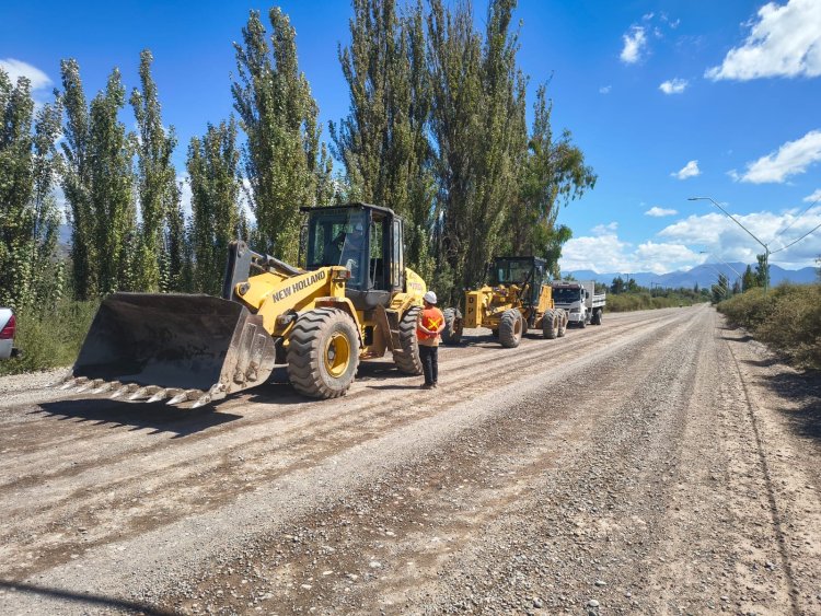 Se cumple la promesa del Gobernador: inicia la pavimentación de una calle histórica en Jáchal