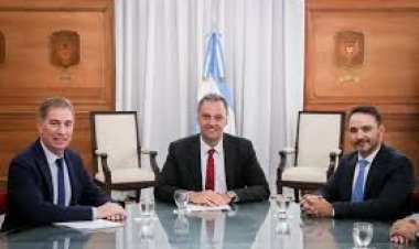Adorni se reunió con el gobernador Valdés en medio de la negociación por la reforma laboral