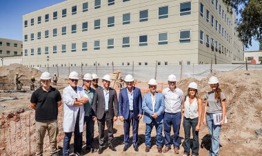 Orrego recorrió  la construcción de nuevos consultorios en el Hospital Rawson