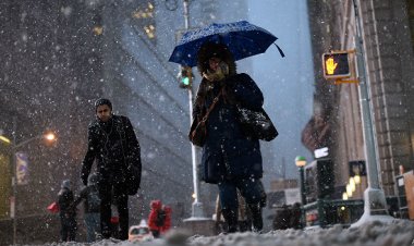 Toque de queda y estado de emergencia en Nueva York ante una inminente tormenta de nieve histórica